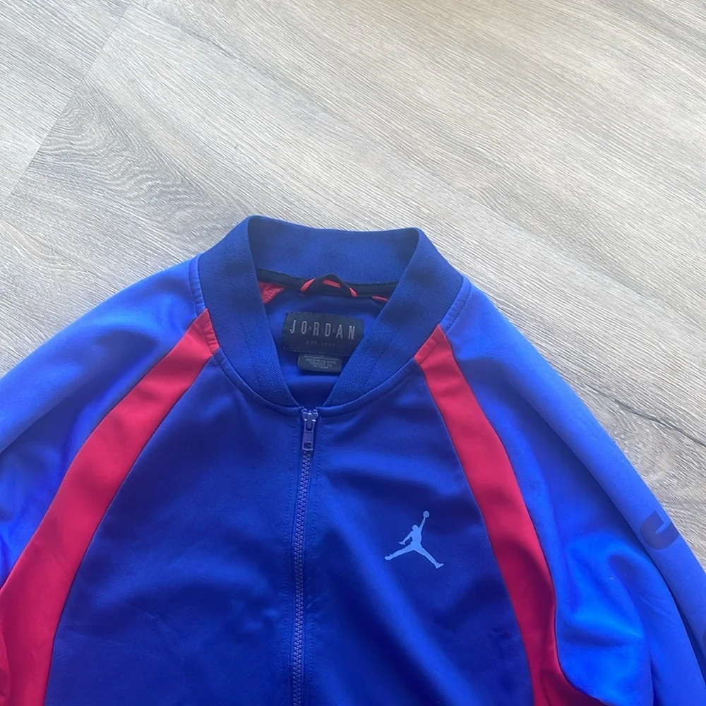 Jordan men’s blue full zip sweatshirt size large